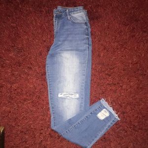 Fashion Nova- Jeans